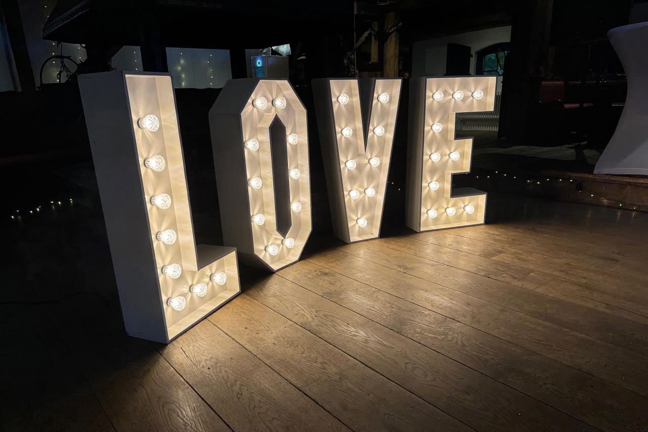 XL lichtletters LOVE