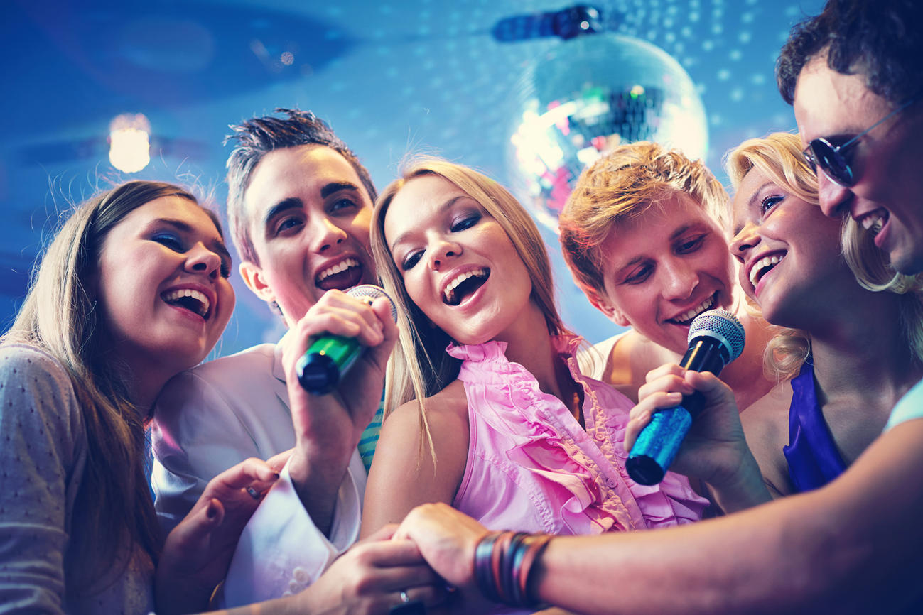 karaoke set, complete karaoke show, verhuur karaoke set, maandaanbieding